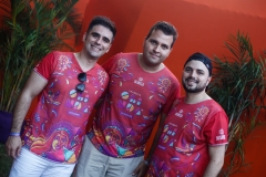 Tiago, Jorge e João