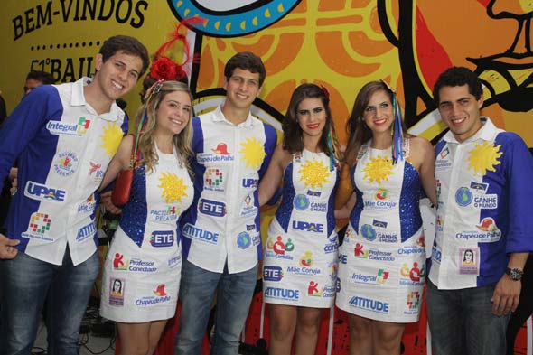 Pedro Campos, Augusta Carneiro,João Campos, Lara Santana, Eduarda Campos e Thomas Alencar - Crédito: Nando Chiappetta/DP/D.A Press