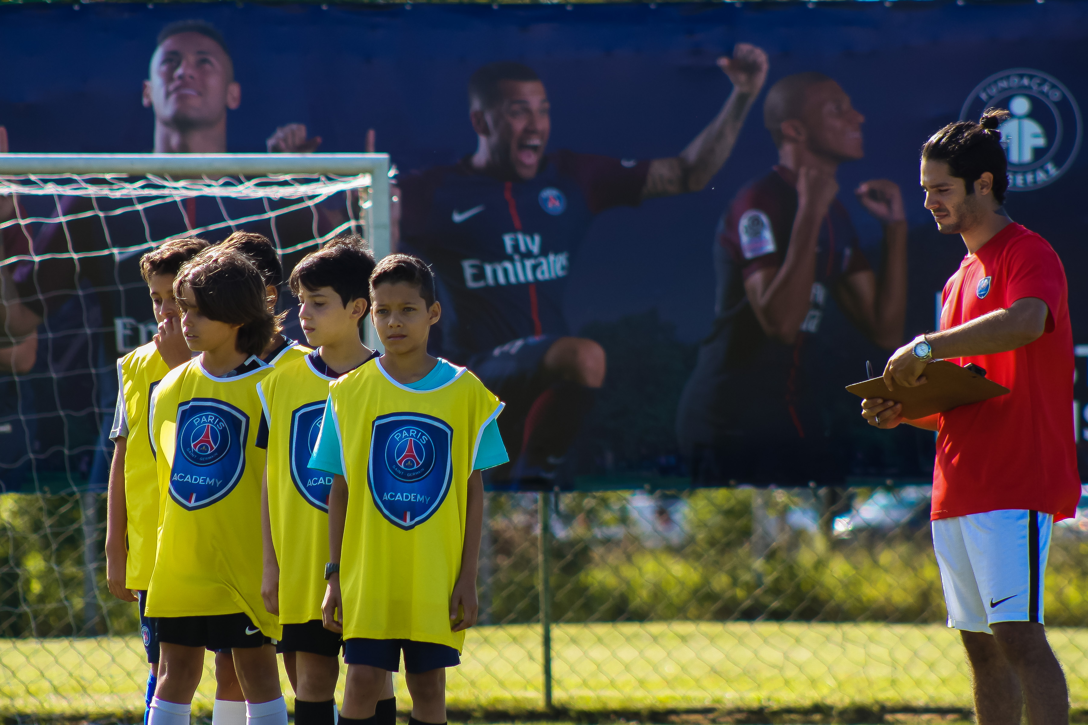 PSG Academy tem unidade no Recife com metodologia das categorias de