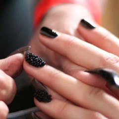 Como reproduzir as famosas unhas de caviar