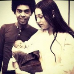 Preta Gil publica foto sua recém-nascida