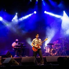 Mombojó e China se apresentam no Recife