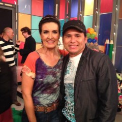 Pernambucano canta para crianças no Encontro com Fátima