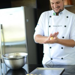 Chef oferece serviço delivery de pão de queijo