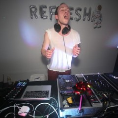 Os detalhes da primeira edição da Re-Fresh