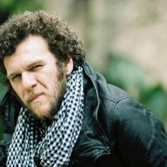 Otto faz show gratuito neste domingo