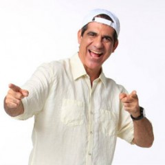 Durval Lelys lança primeiro clipe da carreira solo