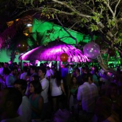 Réveillon Original Style reuniu turma jovem em Maracaípe