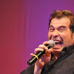 Leandro Hassum apresenta stand up comedy no Teatro Guararapes