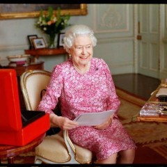 Rainha Elizabeth II se torna a monarca com mais tempo de reinado da Grã-Bretanha