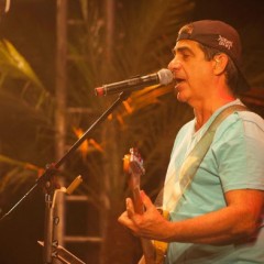 Durval Lelys agitou o Heliponto