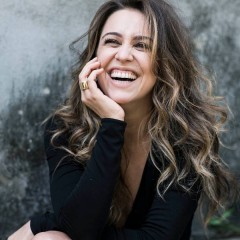 Roberta Sá faz show amanhã no RioMar