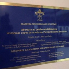 Placa para João Lyra Neto na Academia Pernambucana de Letras