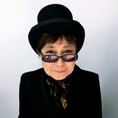 Yoko Ono recebe alta hospitalar depois de dois dias internada