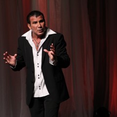 Após anos na Globo, Eri Johnson assina com a Record