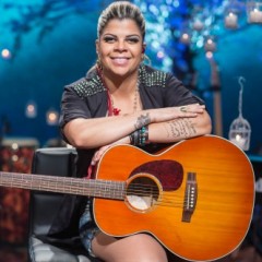 Paula Mattos apresenta show no Villarena