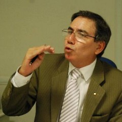 Nova edição de livro de Adeildo Nunes