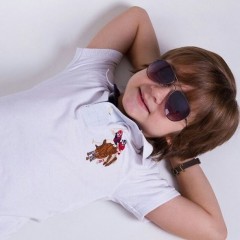 Pernambucano de 7 anos desponta como modelo, ator e digital influencer