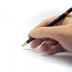 Artista promove oficina de desenho na Zona Norte