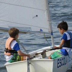 Cabanga Iate Clube promove colônia de férias para crianças