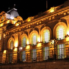 A belíssima estação de trem de São Bento no Porto