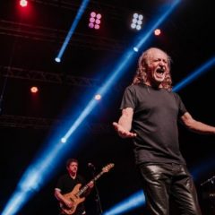 Alceu Valença ensina a plateia em BH a cantar sua nova canção