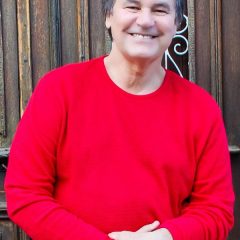 Rogério Rangel homenageia o tropicalismo no Taca Mais Música