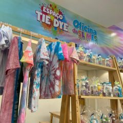 Shopping recebe espaço interativo com oficinas de Tie-dye e Slime