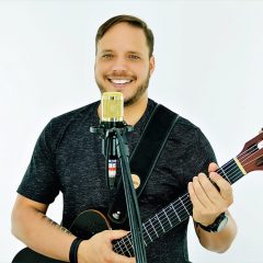 Thiago Kehrle realiza apresentação online na noite de Natal