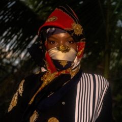 BaianaSystem lança coleção em parceria com a Re-Roupa