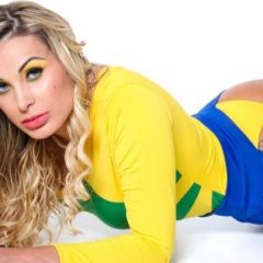 Andressa Urach anuncia retorno ao Miss Bumbum com fotos ousadas