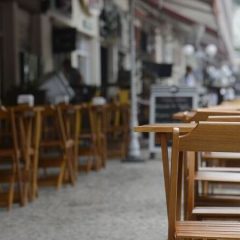 Após decreto do governo, restaurantes pedem que clientes jantem mais cedo