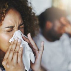 Segundo pesquisa, resfriado comum pode ajudar corpo a reagir contra coronavírus