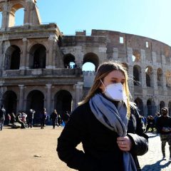 Itália dispensará uso obrigatório de máscara ao ar livre a partir do dia 28