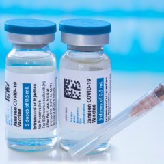 Johnson & Johnson afirma que sua vacina anticovid é eficaz contra variante Delta
