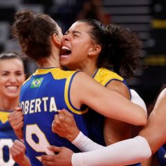 Vôlei: Seleção brasileira feminina vence a Quênia e avança para as quartas de final