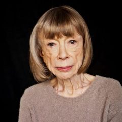 Morre Joan Didion, ícone do jornalismo norte-americano, aos 87 anos