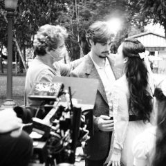 “Só sei sorrir”, diz Larissa Manoela sobre sua estreia em ‘Além da Ilusão’