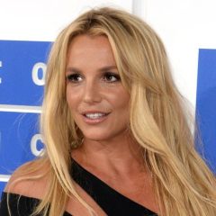 Britney Spears anuncia gravidez: “Espalhando muita alegria”