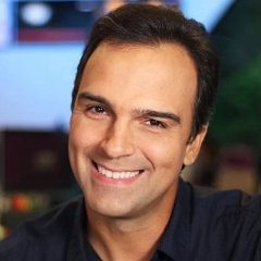 Tadeu Schmidt celebra o Dia da Liberdade de Imprensa: ”Orgulho da profissão que segui”