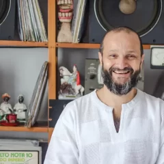 Morre, aos 57 anos, o cantor e compositor Marco Mattoli