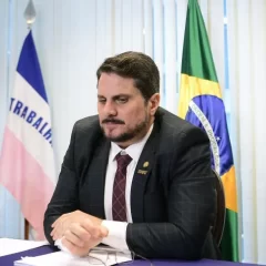 Ninguém acredita nas histórias de Marcos do Val