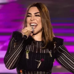 Naiara Azevedo para o show para retirar criança do palco e falar com os responsáveis dela
