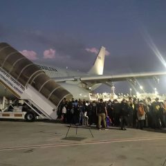 Primeiro avião de resgate parte de Tel Aviv com 211 brasileiros a bordo
