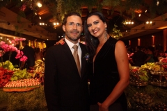Adriana Tavares e Larisvaldo Souza