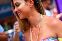 Mulheres capricham na produção do Abadá