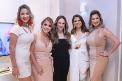 Dilany Abath, Simone Lima, Leticia Sarabia, Patricia Chagas e Michelly Lima