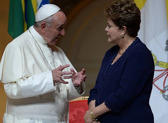 Papa Francisco e Dilma Rousseff/AFP/CB
