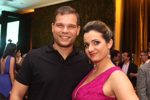 Bruno Cézar e Juliana Cavalcanti trocam o sim no dia 22 de novembro. Crédito: Nando Chiappetta/DP/D.A Press