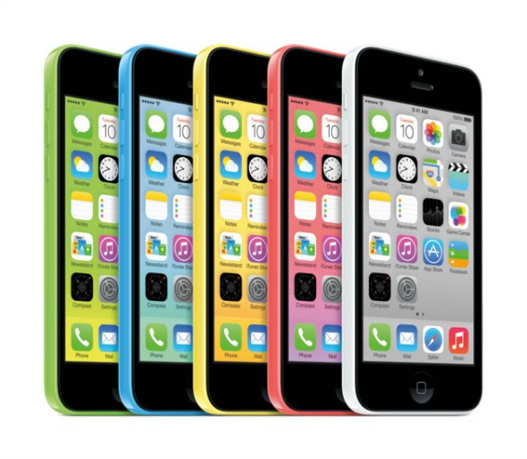 O iPhone 5C possui revestimento de plástico - Crédito: Apple / Divulgação